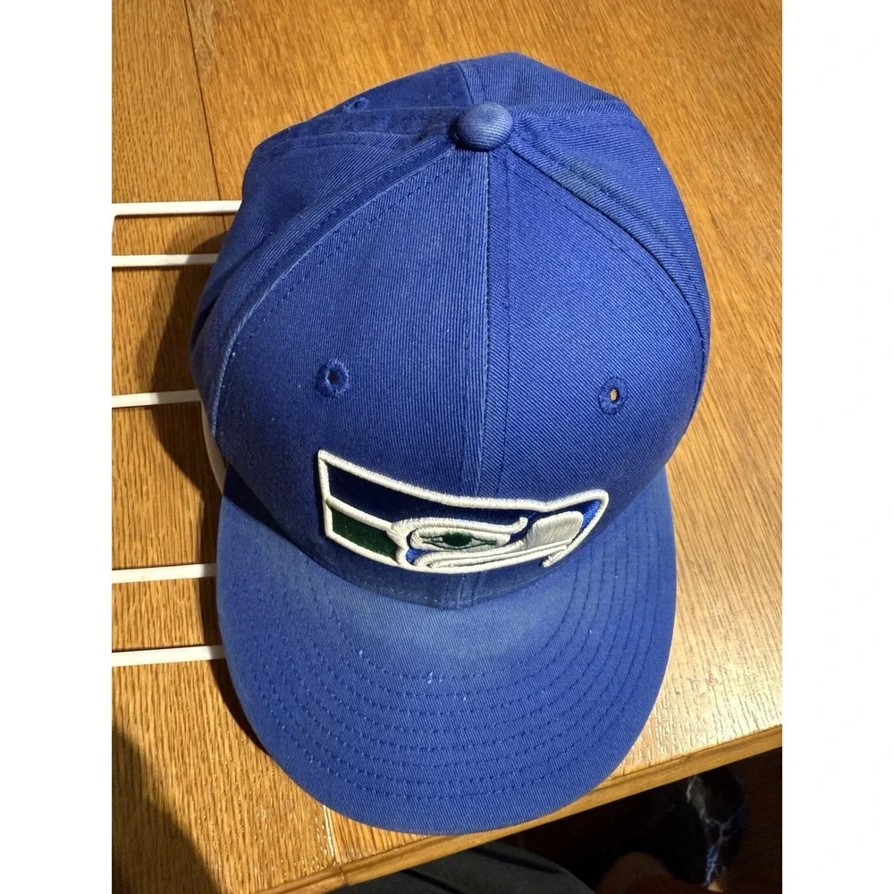 Seattle Seahawks‎ Old Logo Snapback Hat Blue New Era 9Fifty NFL Adjustable